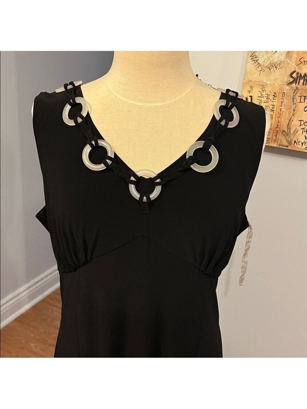 SPANNER Black V Neck Cocktail Dress with Plastic Circles Plus size XL - Picture 3 of 11